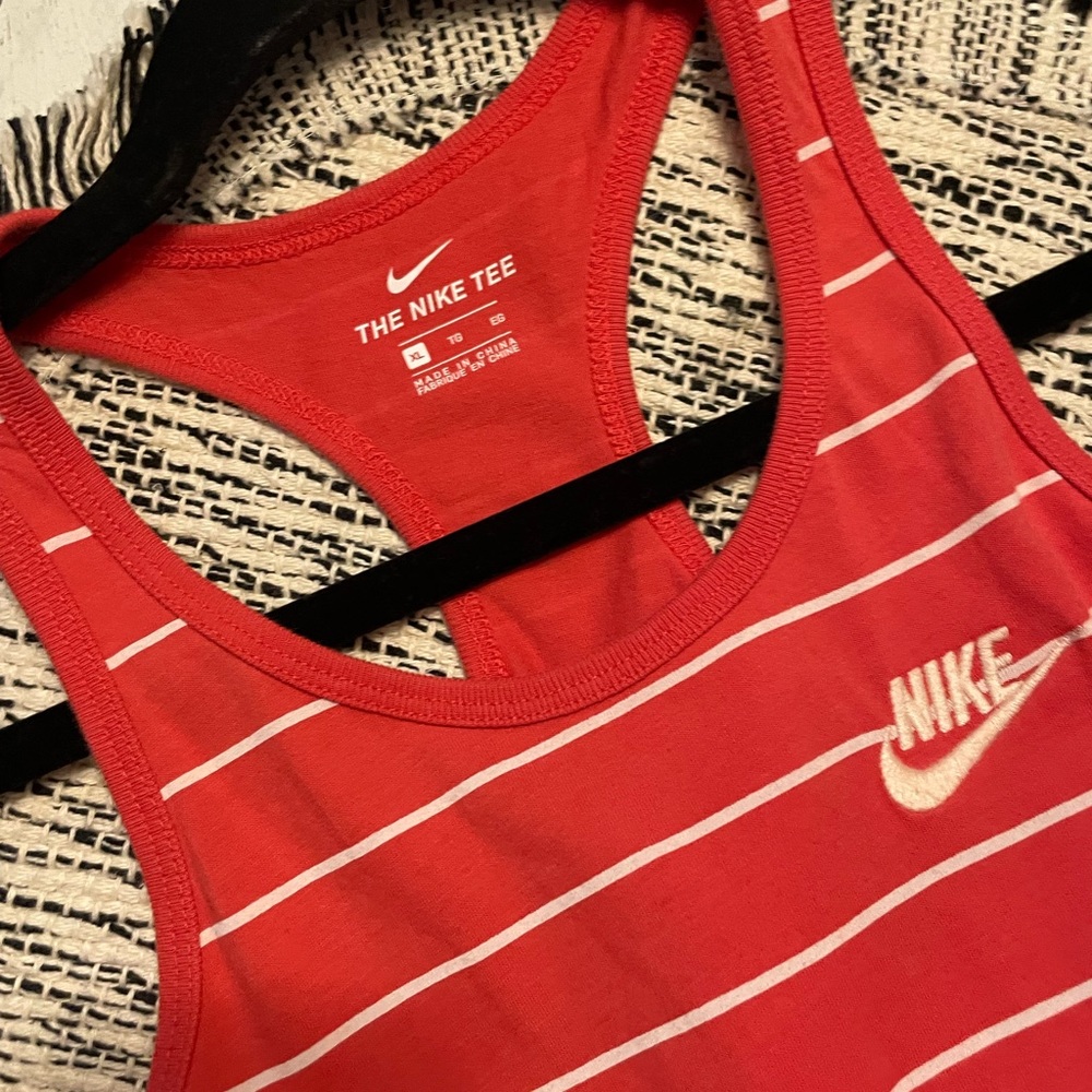 Nike youth X-Large tank top